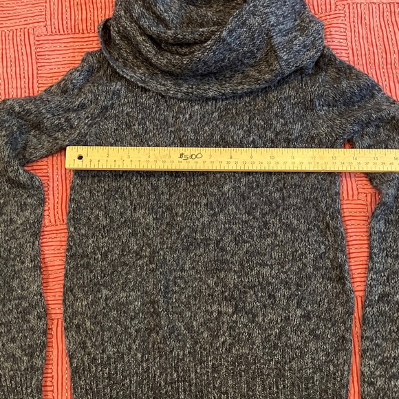 Wool blend turtleneck Women’s sweater - Picture 2 of 9